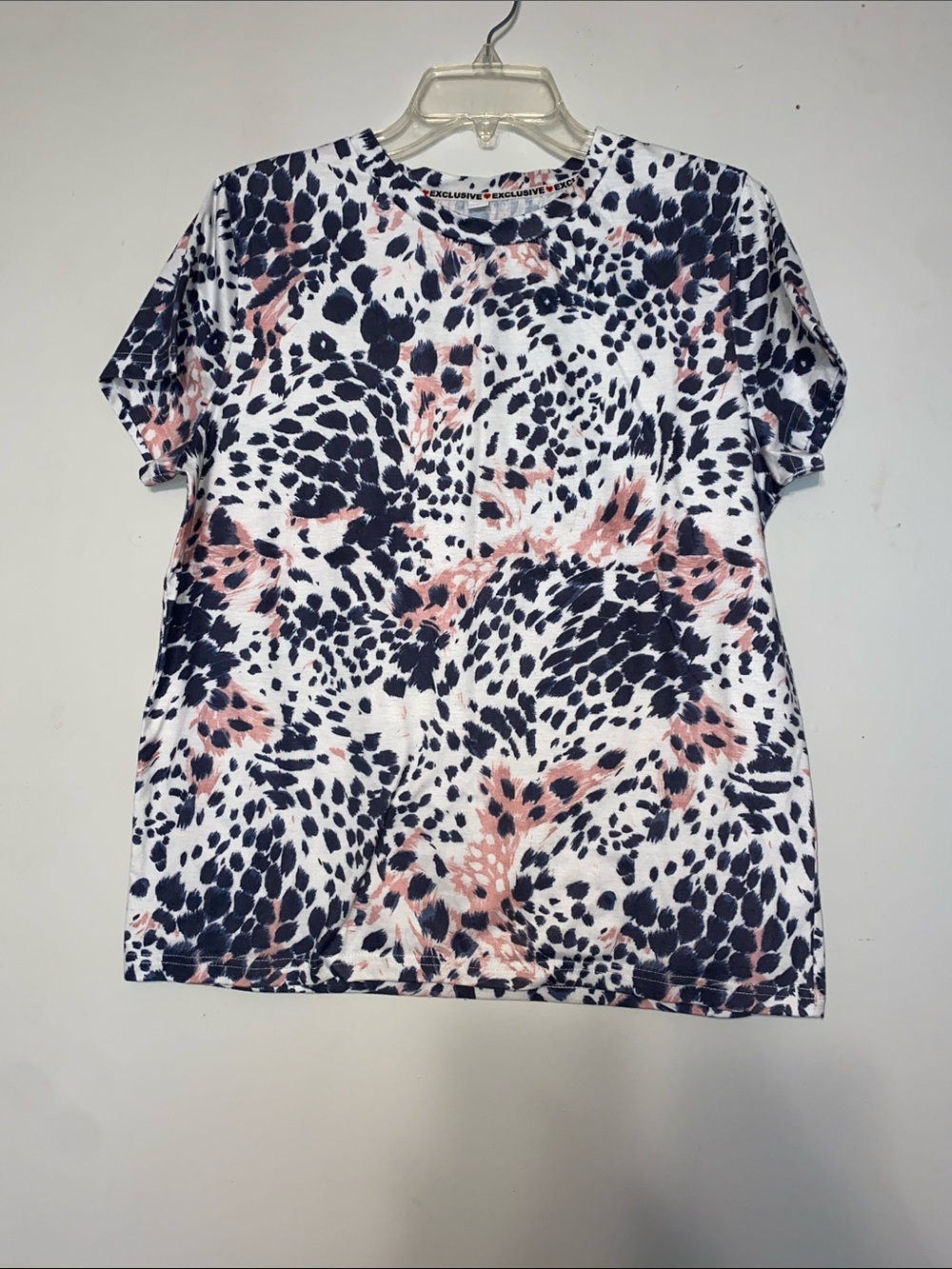 Short Sleeve Animal Print Tee in White,Black & Blush